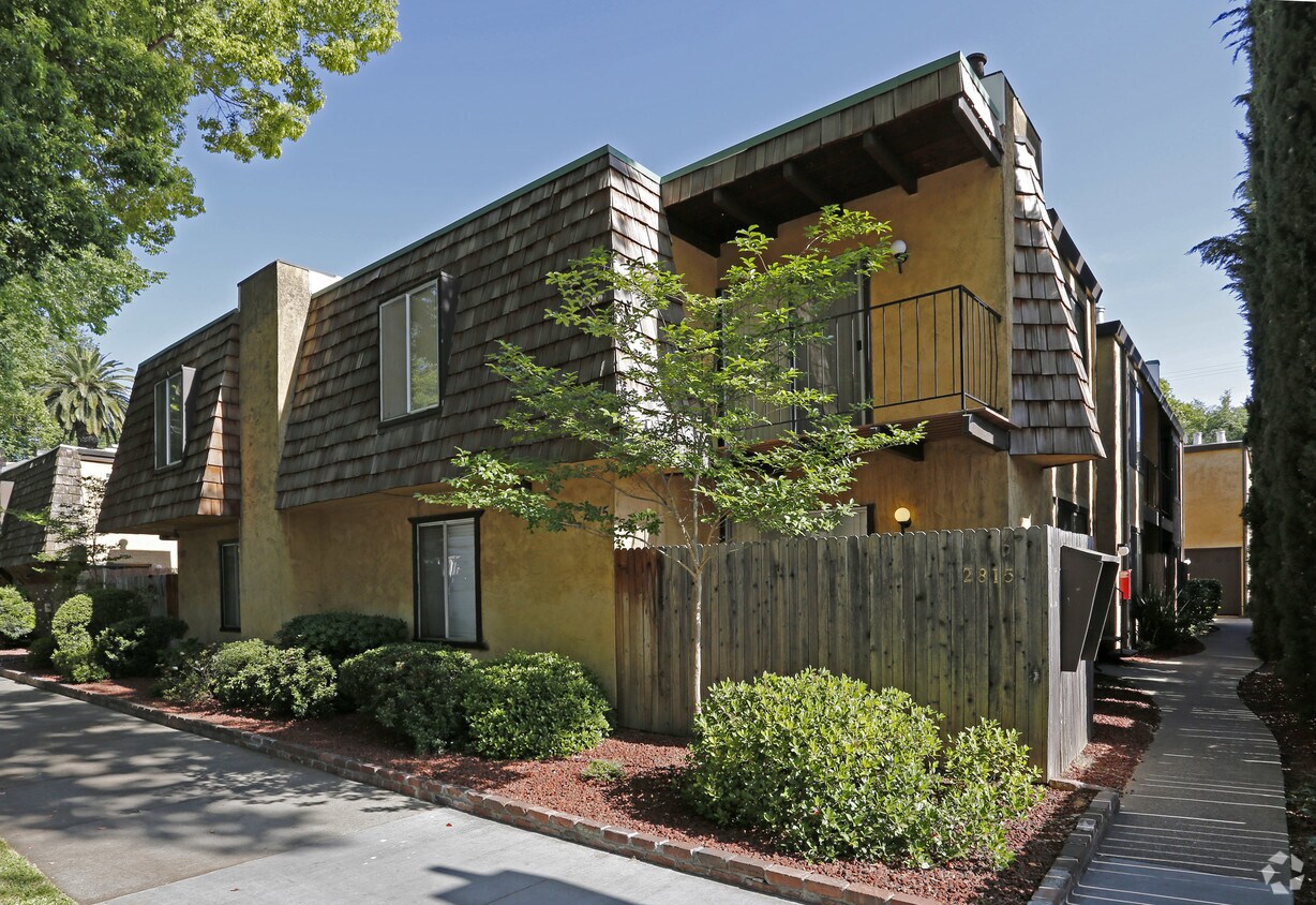 Primary Photo - 2809-2815 H St
