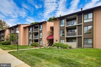 Building Photo - 5911 Tamar Dr