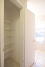 Building Photo - 8230 Golf Green Cir