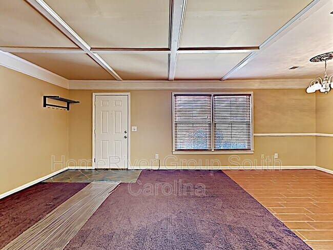 Foto del edificio - 801 Eastmont Dr
