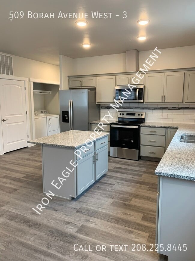 Building Photo - 509 Borah Ave W