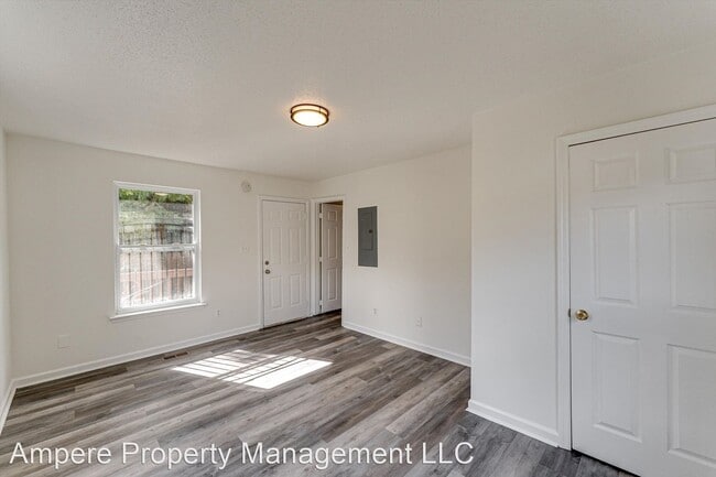 Building Photo - 2 br, 1 bath House - 4554 Virginia Ave