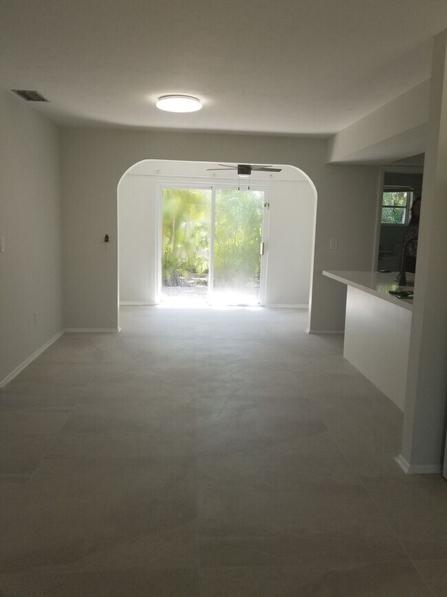 Foto del edificio - 1102 SE 8th Terrace