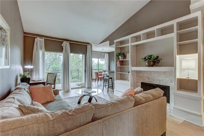 Foto del edificio - 6000-11 Shepherd Mountain Cove