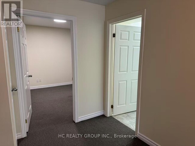 Building Photo - 1606 Queen St E