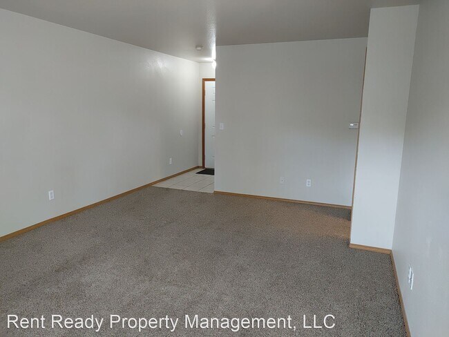 Building Photo - 3 br, 2.5 bath House - 3508 Fairbanks Ave