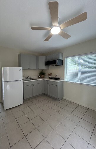 Building Photo - 5527 Bolivar St