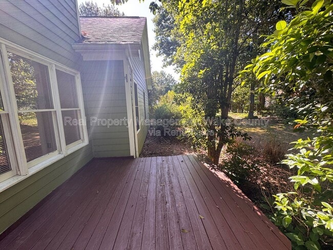 Foto del edificio - 102 Powder Mill Ct