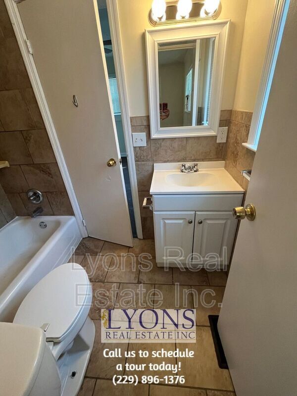 Foto del edificio - 615 E Brookwood Dr