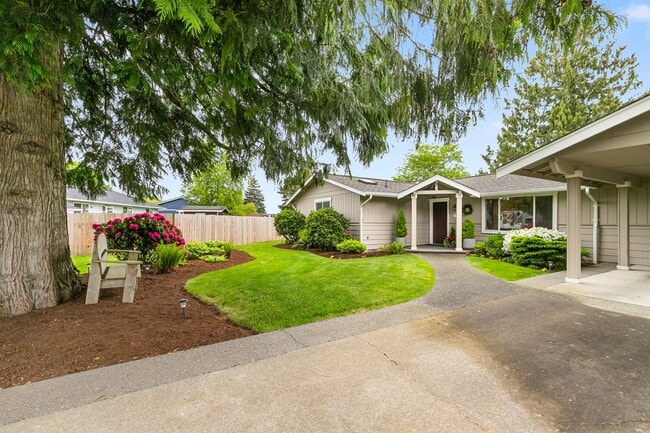 Foto del edificio - 4 Bed, 3 Bath Home in Cul-de-sac