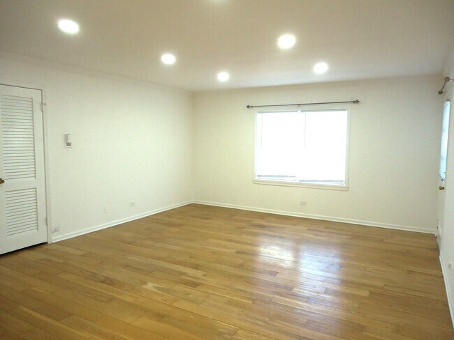 Foto del edificio - 2818 Dundee Rd