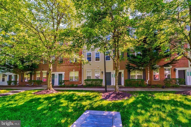 Foto del edificio - 42528 Mayflower Terrace