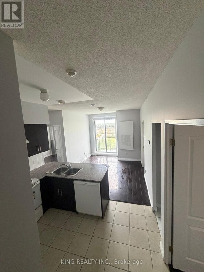 Building Photo - 7405 Goreway Dr