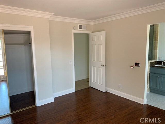 Foto del edificio - 407 W Brookshire Ave