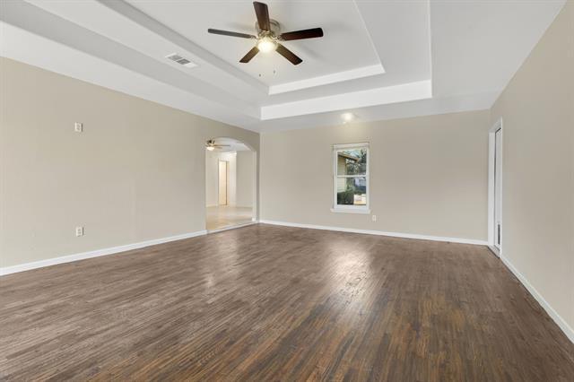 Foto del edificio - 2821 N Bell Ave