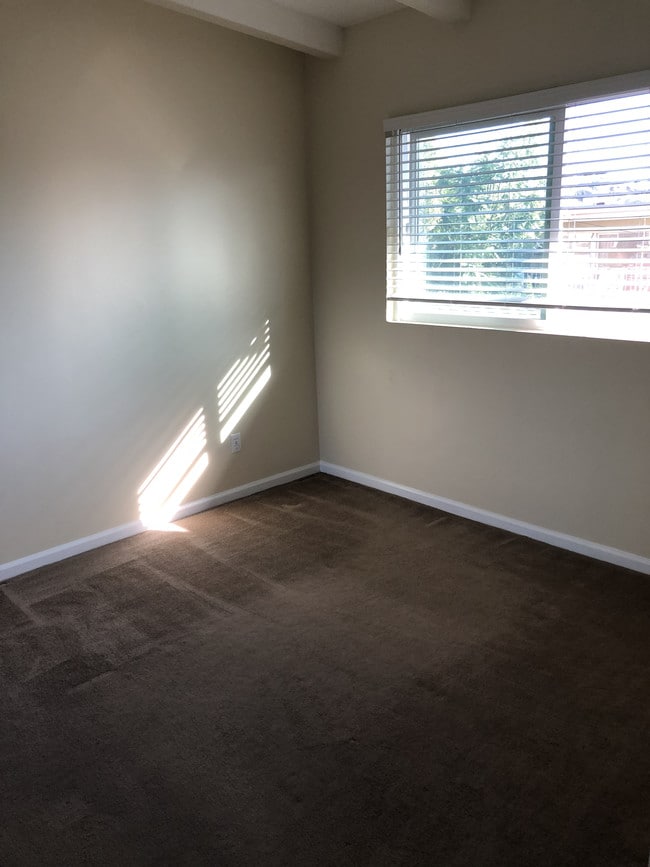 Bedroom 2 - 328 Griswold St