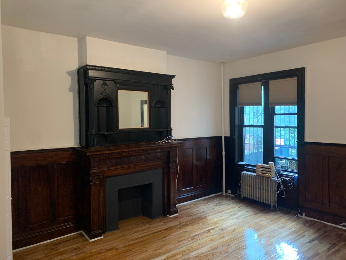 Primary Photo - 735 Saint Nicholas Ave