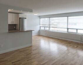 Building Photo - 263 Russell Hill Rd