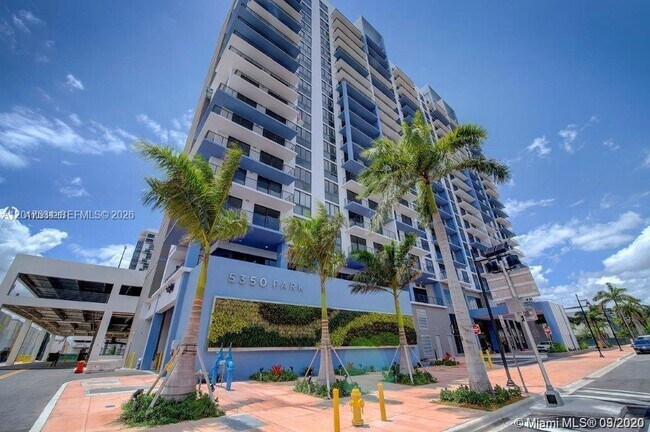 Foto del edificio - 5350 NW 84th Ave