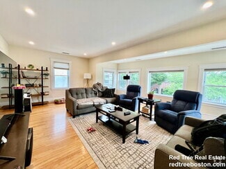 Building Photo - 72 Edenfield Ave