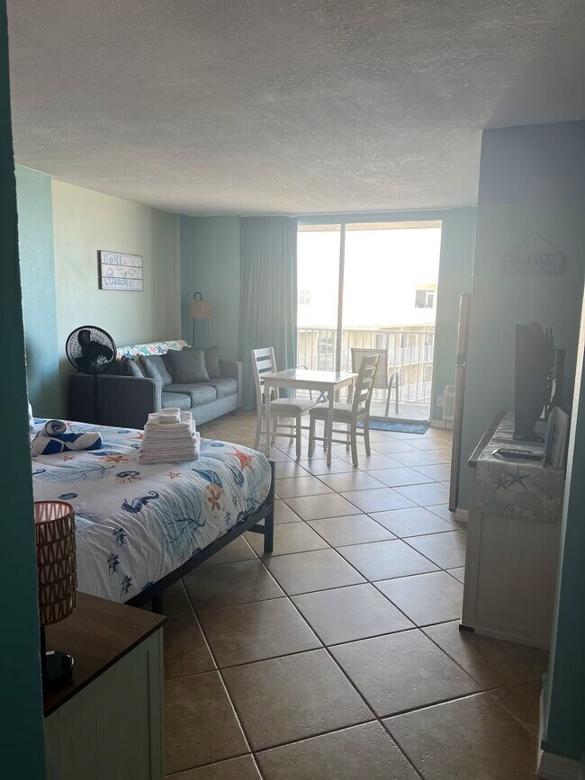 Foto del edificio - 1233 S Atlantic Ave