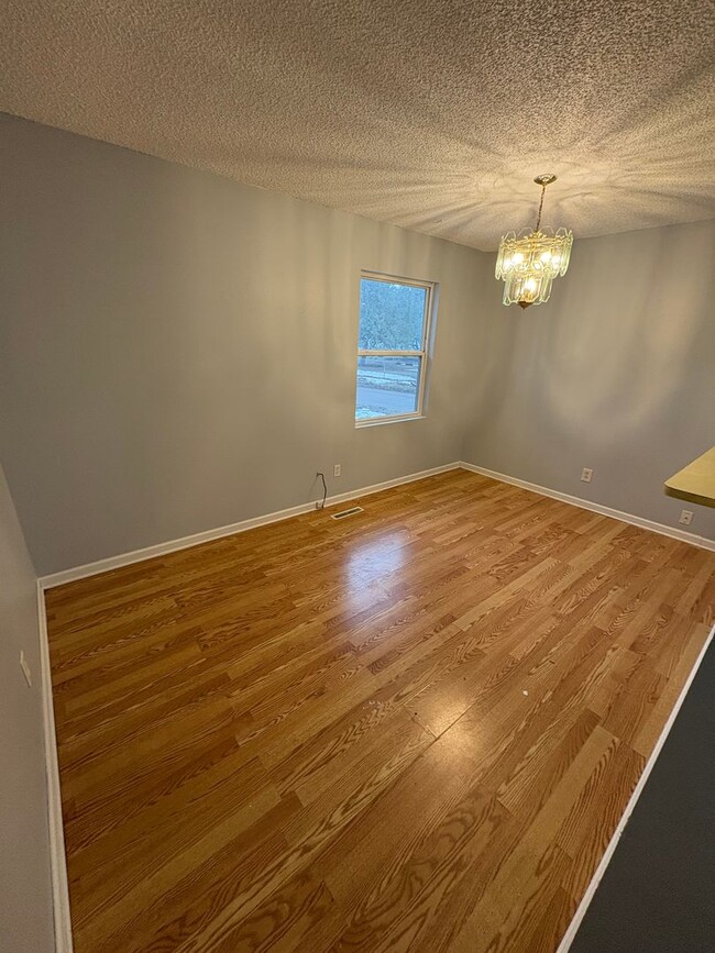 Building Photo - 200 Baltimore St