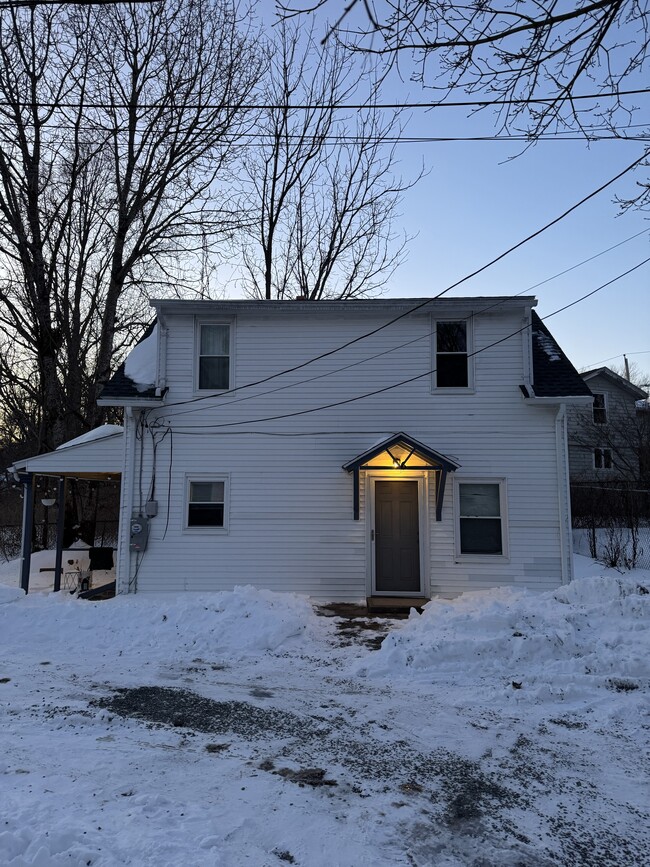 Building Photo - 14 Uncle Sams Ln