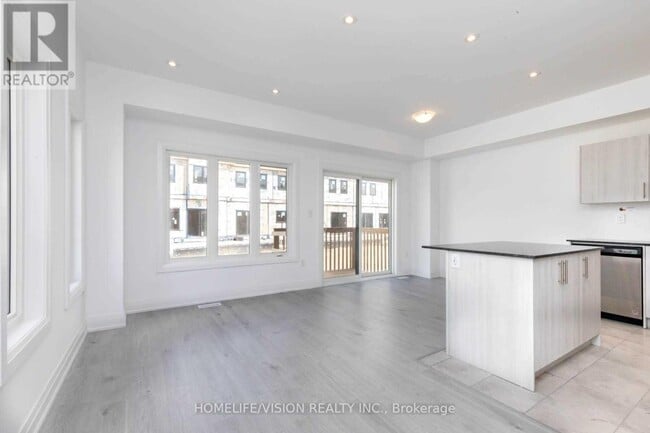 Building Photo - 22 Haven Ln