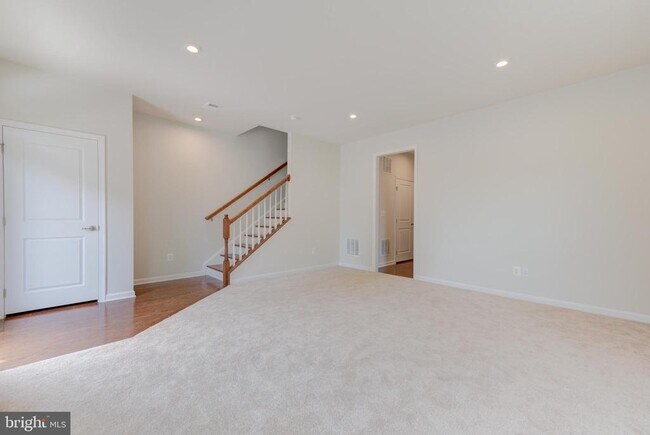 Building Photo - 22313 Seabring Terrace