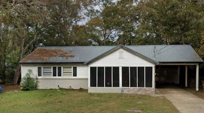 Building Photo - 3056 Farcott St