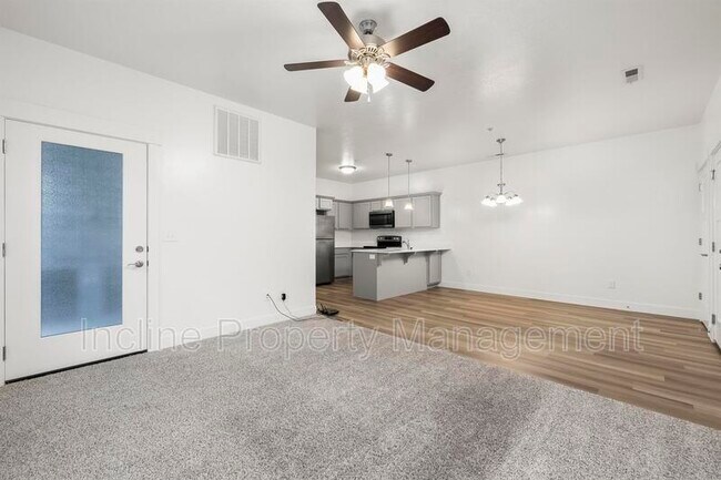 Building Photo - 752 N 260 W