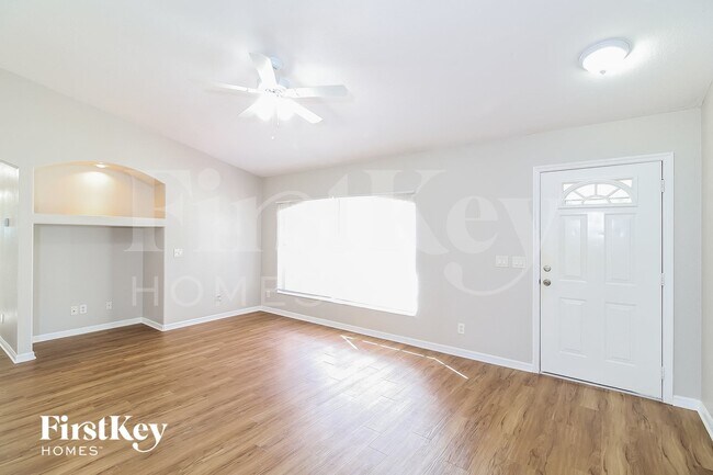 Foto del edificio - 2486 Malibu Ln