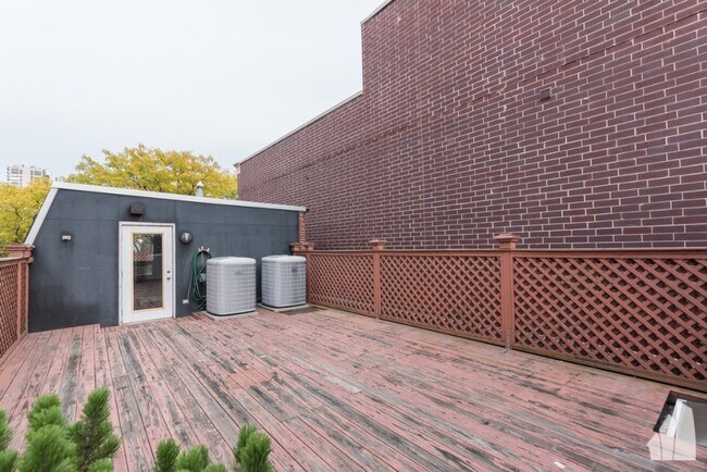 Foto del edificio - 1442 N North Park Avenue