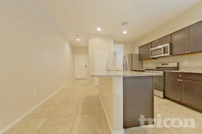 Foto del edificio - 31062 W Mulberry Dr