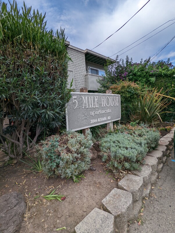 Foto del edificio - 1003 Leaf Ave