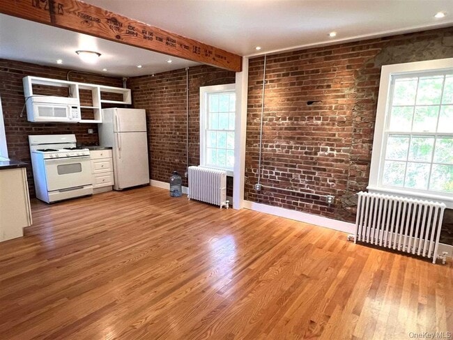 Building Photo - 273 NY-9D