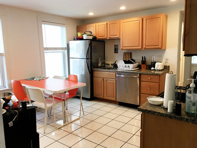 Kitchen - 29 Brackett St