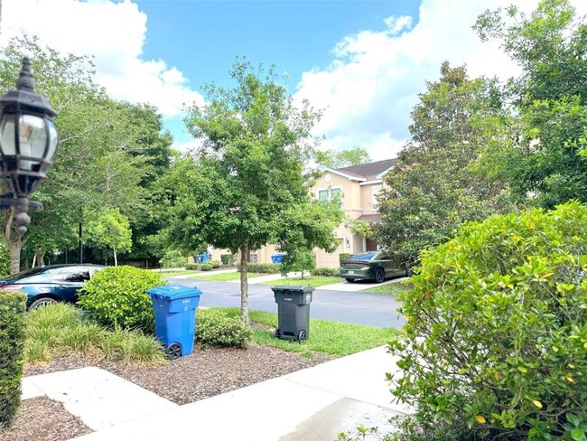 Building Photo - 776 Spring Flowers Trl