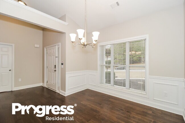 Building Photo - 205 Westridge Cir