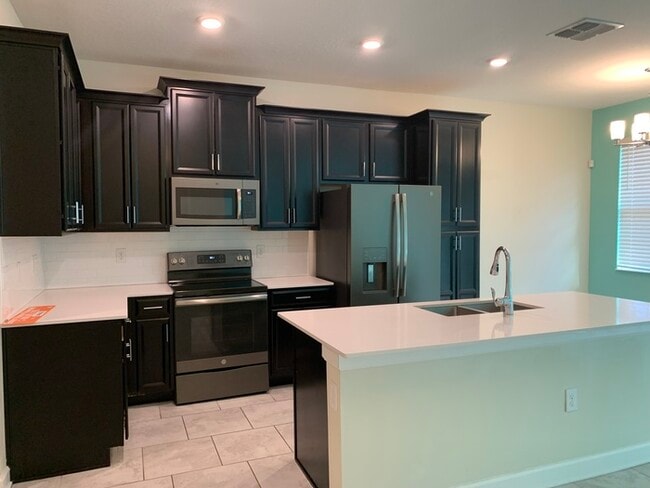 Building Photo - 1353 Shinnecock Hills Dr