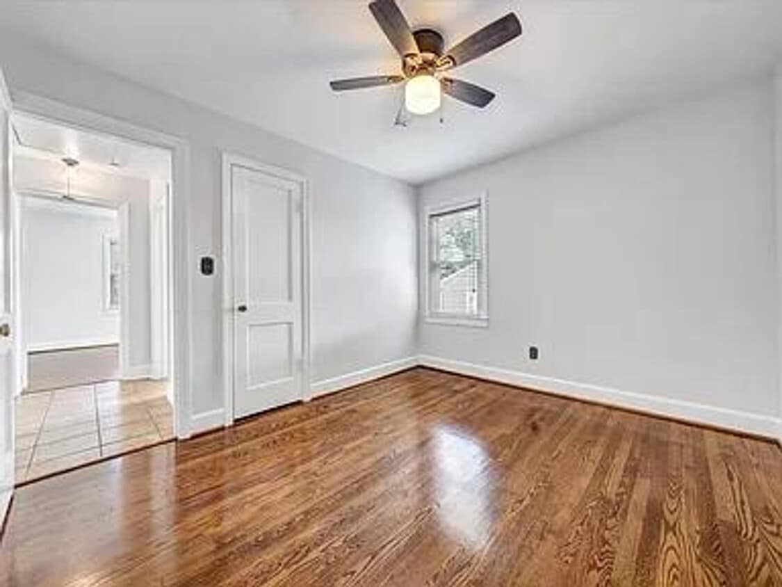 Endearing 2 Bedroom 1 Bath Bungalow*... House Rental in Roanoke, VA