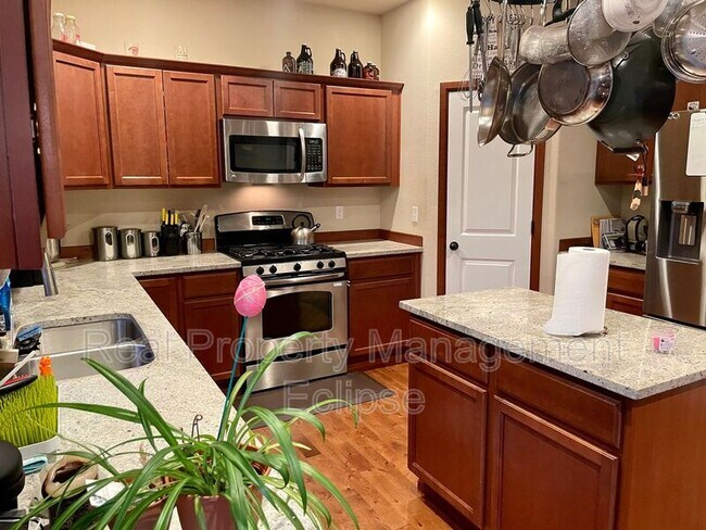 Foto del edificio - 18910 36th Ave W