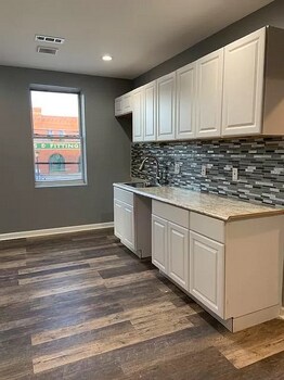 Primary Photo - 2022 Wrights Way