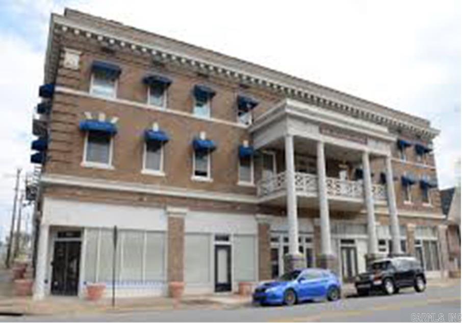 Foto principal - 101 S Victory St