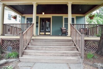 Building Photo - 13 Almira St