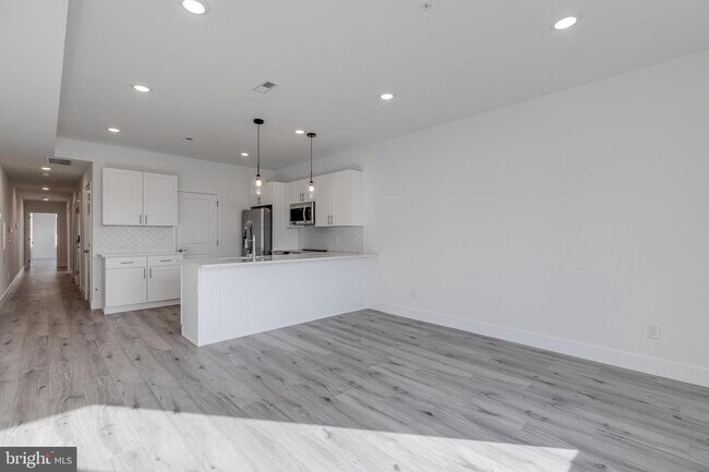 Foto del edificio - 2429 W Thompson St