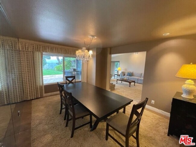 Building Photo - 1701 Monte Viento Dr