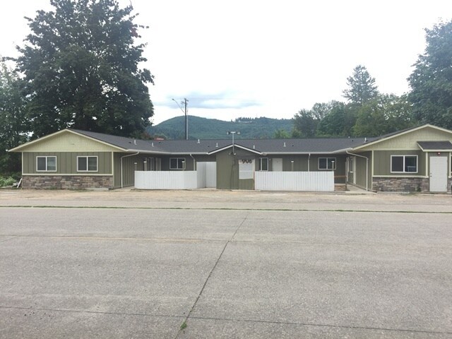 Primary Photo - 906 Front Ave SW