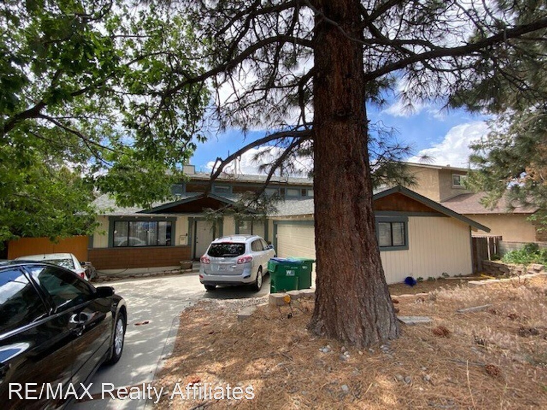 5 br, 2.5 bath House 2030 W. 6th St. House for Rent in Reno, NV