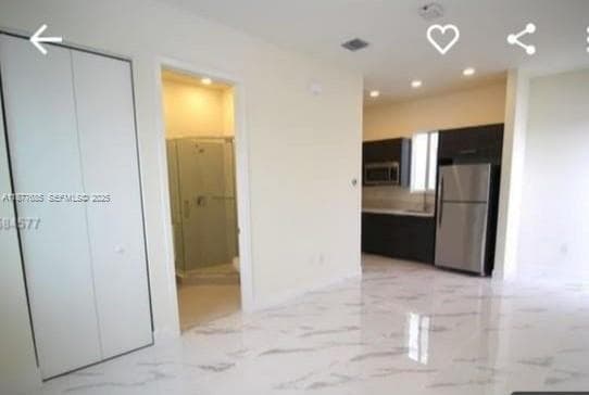 Foto del edificio - 10440 NW 67th St